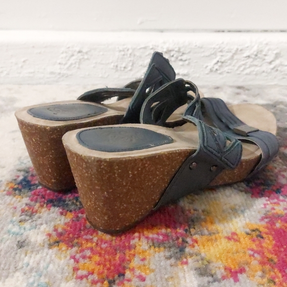 Pure Sole Navy Blue Strappy Leather Wedge Sandal Womens Size 8 As Is - Picture 5 of 8